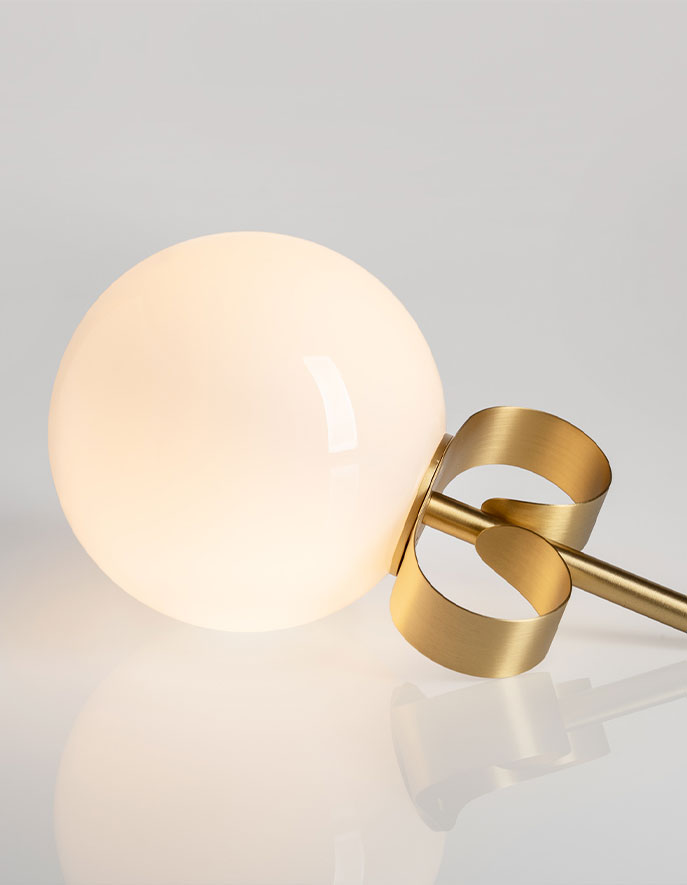 Pearl table lamp